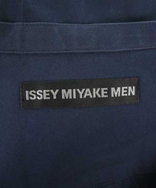 ISSEY MIYAKE MEN（イッセイ　ミヤケ　メン）カジュアルシャツ 紺 サイズ:3(L位) メンズ/2200631798125