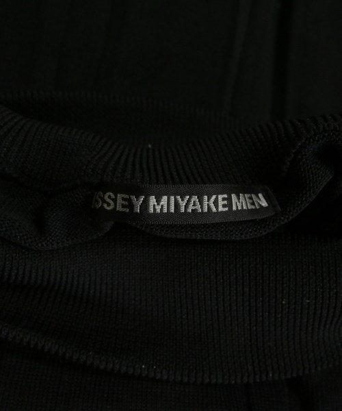 ISSEY MIYAKE MEN（イッセイ　ミヤケ　メン）ニット・セーター 黒 サイズ:3(L位) メンズ/2200631798163