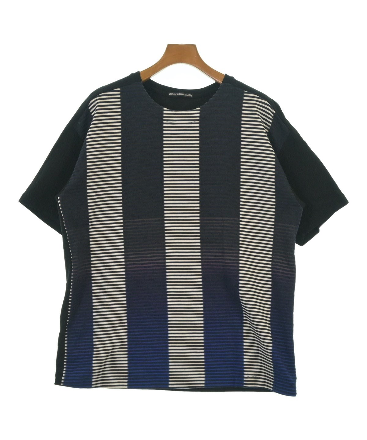 ISSEY MIYAKE MEN（イッセイ ミヤケ メン）Tシャツ・カットソー 黒