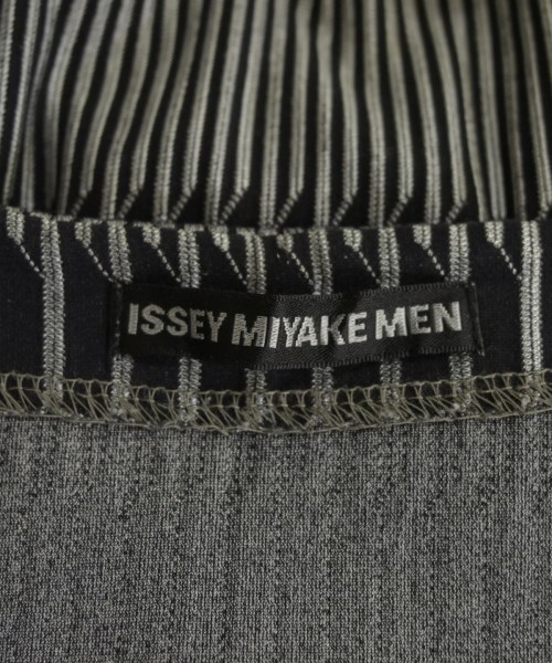 ISSEY MIYAKE MEN（イッセイ　ミヤケ　メン）Tシャツ・カットソー 黒 サイズ:3(L位) メンズ/2200631798255
