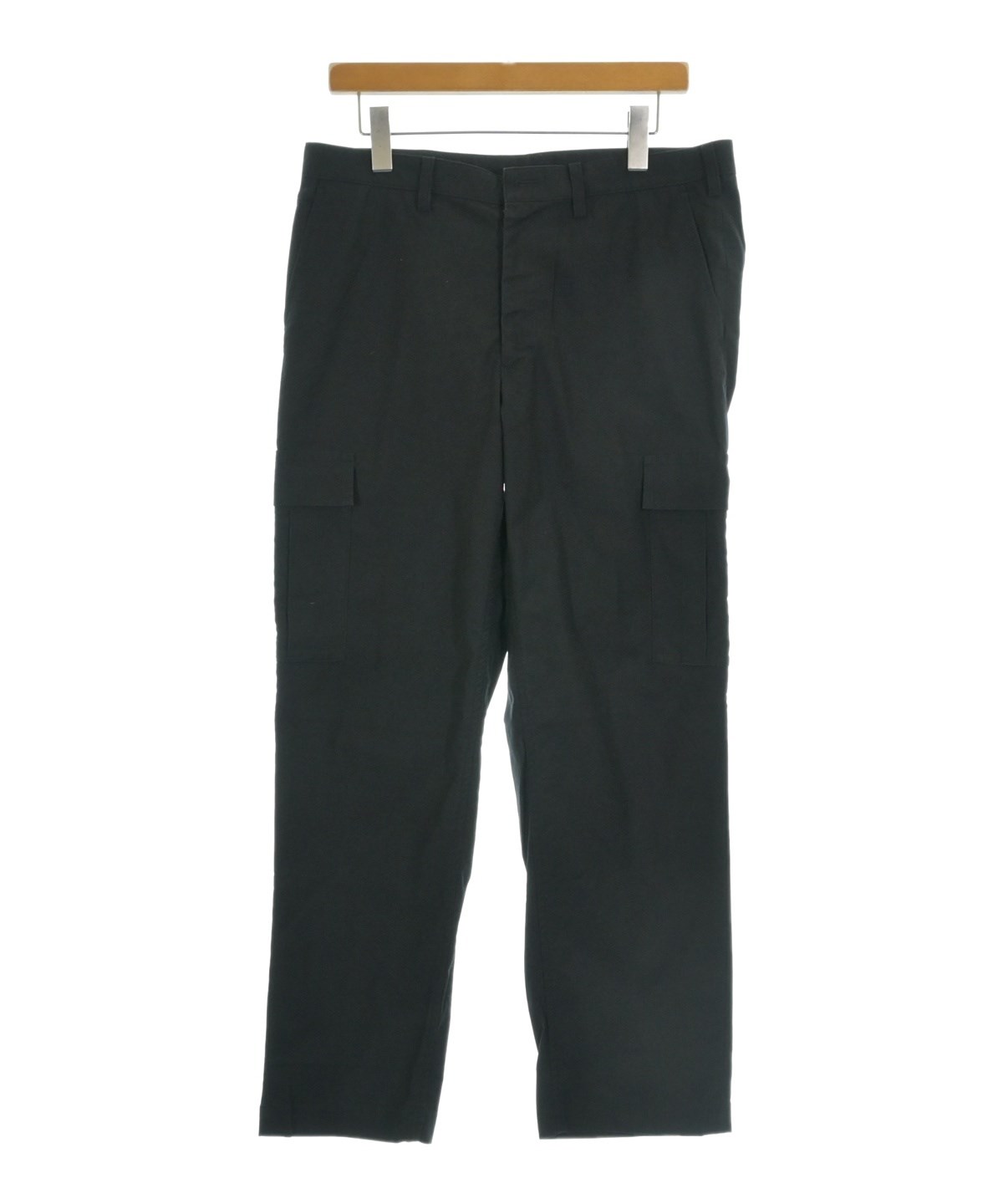 オムプリッセ カーゴパンツ ブラックSize2 HOMME PLISSE ISSEY MIYAKE】より【カーゴプリーツパンツ】を買取入荷