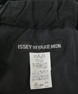 ISSEY MIYAKE MEN（イッセイ　ミヤケ　メン）クロップドパンツ 黒 サイズ:3(L位) メンズ/2200631798330