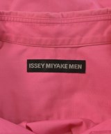 ISSEY MIYAKE MEN（イッセイ　ミヤケ　メン）カジュアルシャツ ピンク サイズ:2(M位) メンズ/2200621884036