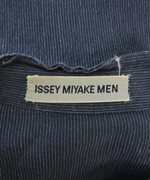 ISSEY MIYAKE MEN（イッセイ　ミヤケ　メン）カジュアルシャツ 紺 サイズ:02(M位) メンズ/2200624096030