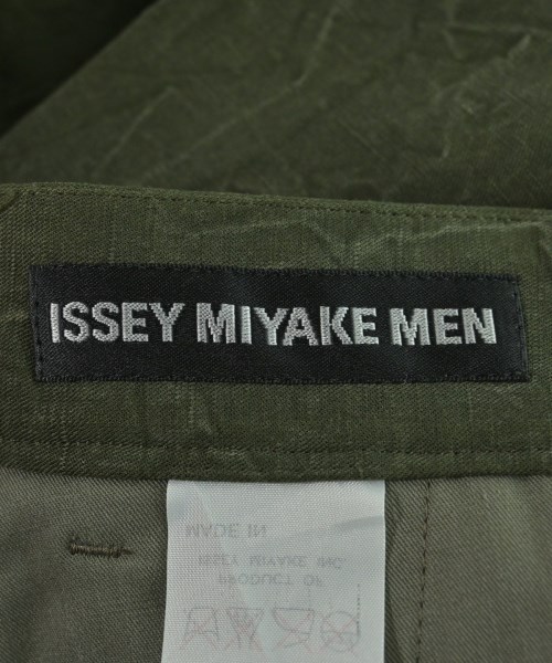 ISSEY MIYAKE MEN（イッセイ　ミヤケ　メン）その他 カーキ サイズ:-(L位) メンズ/2200628558039