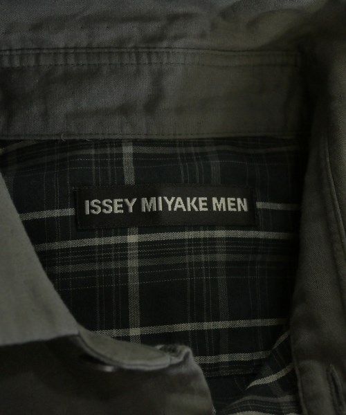 ISSEY MIYAKE MEN（イッセイ　ミヤケ　メン）カジュアルシャツ グレー サイズ:4(XL位) メンズ/2200628558046