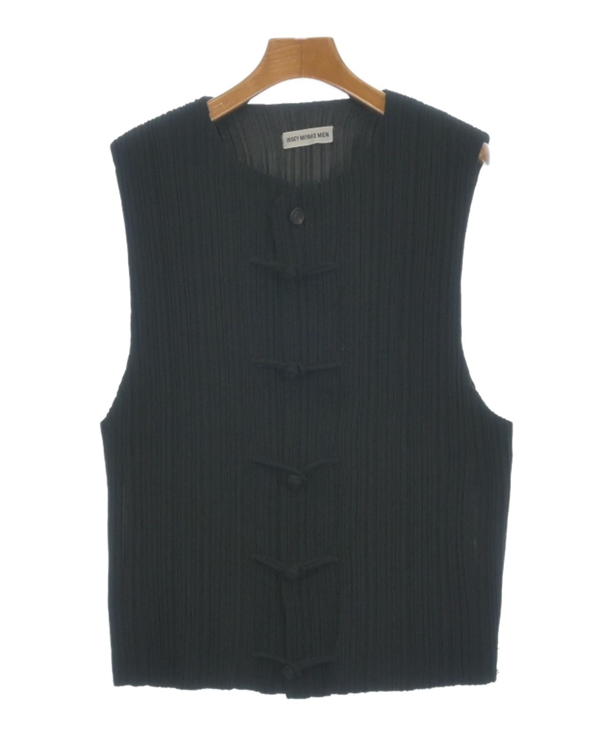 イッセイミヤケ メンズ　ジャケット　シャツ ISSEY MIYAKE MEN（イッセイ ミヤケ メン）カジュアルシャツ 黒 サイズ