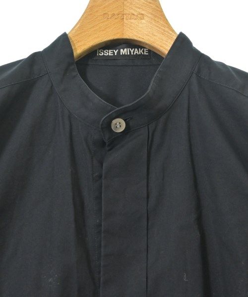 ISSEY MIYAKE MEN（イッセイ　ミヤケ　メン）カジュアルシャツ 黒 サイズ:M メンズ/2200611226112