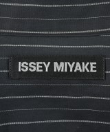 ISSEY MIYAKE MEN（イッセイ　ミヤケ　メン）カジュアルシャツ 黒 サイズ:1(S位) メンズ/2200611226129