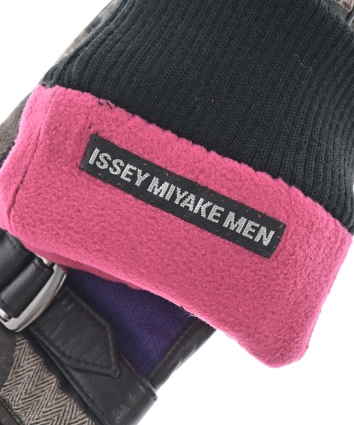 ISSEY MIYAKE MEN（イッセイ　ミヤケ　メン）手袋 茶 サイズ:- メンズ/2200612157125