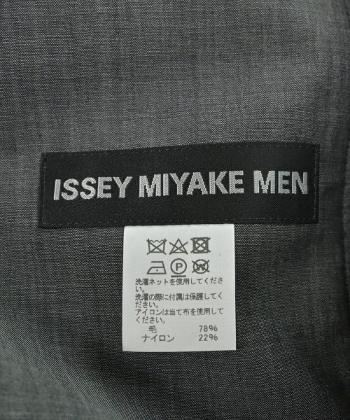ISSEY MIYAKE MEN（イッセイ　ミヤケ　メン）カジュアルシャツ グレー サイズ:3(L位) メンズ/2200620224055