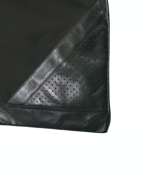 ISSEY MIYAKE MEN（イッセイ　ミヤケ　メン）ショルダーバッグ 黒 サイズ:- メンズ/2200675523042