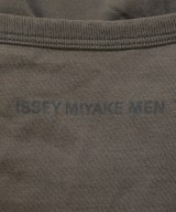 ISSEY MIYAKE MEN（イッセイ　ミヤケ　メン）Tシャツ・カットソー グレー サイズ:2(M位) メンズ/2200697252098