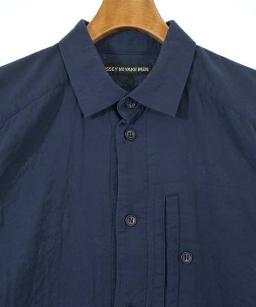 ISSEY MIYAKE MEN（イッセイ　ミヤケ　メン）カジュアルシャツ 紺 サイズ:2(M位) メンズ/2200656487080