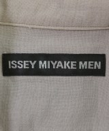 ISSEY MIYAKE MEN（イッセイ　ミヤケ　メン）カジュアルシャツ グレー サイズ:2(M位) メンズ/2200656487097