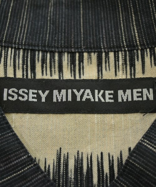 ISSEY MIYAKE MEN（イッセイ　ミヤケ　メン）カジュアルシャツ 黒 サイズ:2(M位) メンズ/2200656487110