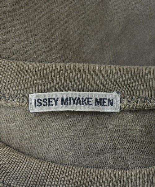 ISSEY MIYAKE MEN（イッセイ　ミヤケ　メン）Tシャツ・カットソー カーキ サイズ:F メンズ/2200654230084