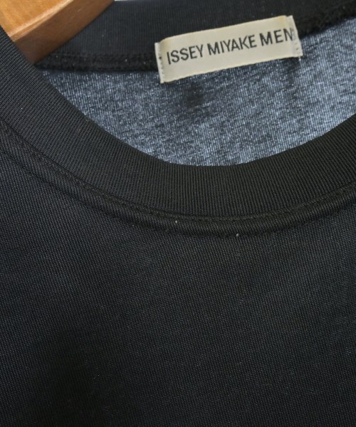 ISSEY MIYAKE MEN（イッセイ　ミヤケ　メン）Tシャツ・カットソー 黒 サイズ:L メンズ/2200660349015
