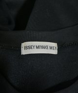 ISSEY MIYAKE MEN（イッセイ　ミヤケ　メン）Tシャツ・カットソー 黒 サイズ:L メンズ/2200660349015
