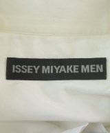 ISSEY MIYAKE MEN（イッセイ　ミヤケ　メン）カジュアルシャツ 白 サイズ:2(M位) メンズ/2200712961011