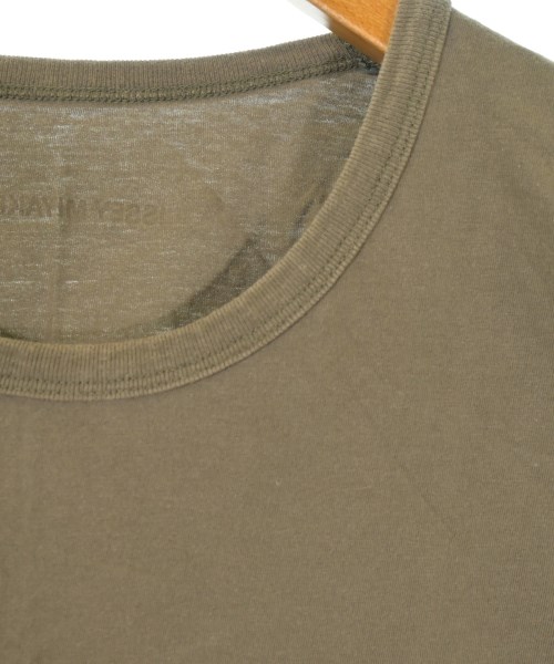 ISSEY MIYAKE MEN（イッセイ　ミヤケ　メン）Tシャツ・カットソー カーキ サイズ:3(L位) メンズ/2200714849041
