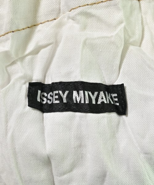 ISSEY MIYAKE MEN（イッセイ　ミヤケ　メン）その他 赤 サイズ:29(S位) メンズ/2200716634027