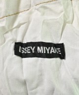 ISSEY MIYAKE MEN（イッセイ　ミヤケ　メン）その他 赤 サイズ:29(S位) メンズ/2200716634027