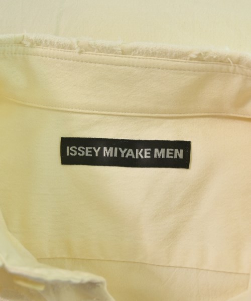 ISSEY MIYAKE MEN（イッセイ　ミヤケ　メン）カジュアルシャツ 白 サイズ:2(M位) メンズ/2200651029032