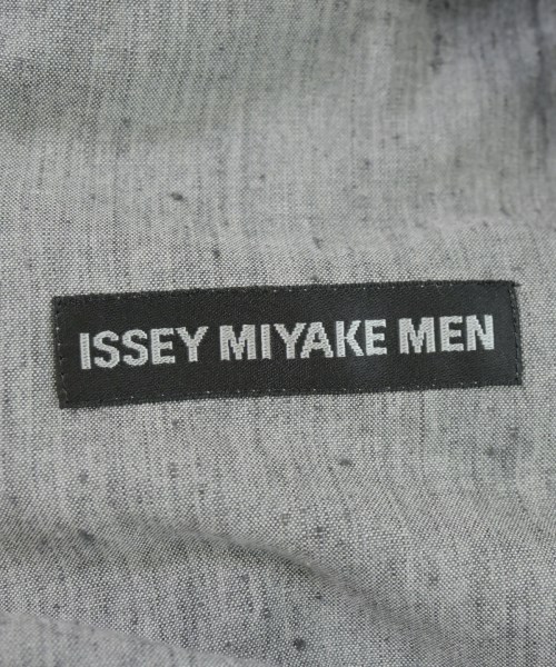 ISSEY MIYAKE MEN（イッセイ　ミヤケ　メン）カジュアルジャケット グレー サイズ:2(M位) メンズ/2200702107023