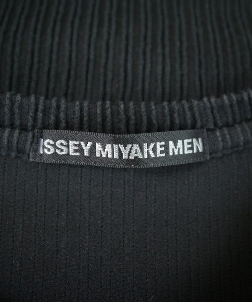 ISSEY MIYAKE MEN（イッセイ　ミヤケ　メン）Tシャツ・カットソー 黒 サイズ:3(L位) メンズ/2200703054067