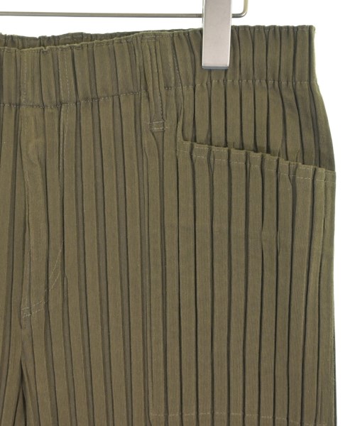 ISSEY MIYAKE MEN（イッセイ　ミヤケ　メン）その他 カーキ サイズ:4(XL位) メンズ/2200699918046