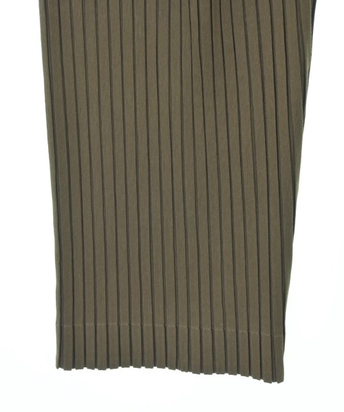ISSEY MIYAKE MEN（イッセイ　ミヤケ　メン）その他 カーキ サイズ:4(XL位) メンズ/2200699918046
