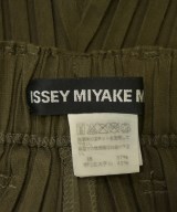 ISSEY MIYAKE MEN（イッセイ　ミヤケ　メン）その他 カーキ サイズ:4(XL位) メンズ/2200699918046