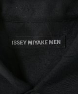 ISSEY MIYAKE MEN（イッセイ　ミヤケ　メン）カジュアルシャツ 黒 サイズ:3(L位) メンズ/2200705742047