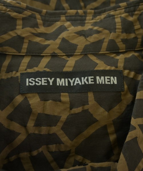 ISSEY MIYAKE MEN（イッセイ　ミヤケ　メン）カジュアルシャツ 茶 サイズ:3(L位) メンズ/2200706087031