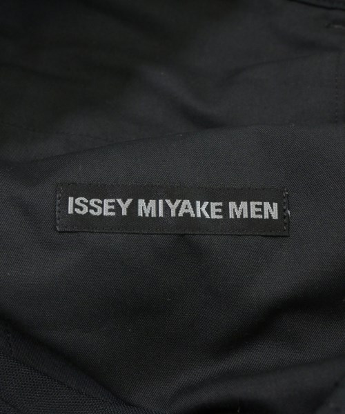 ISSEY MIYAKE MEN（イッセイ　ミヤケ　メン）その他 黒 サイズ:2(M位) メンズ/2200672407123