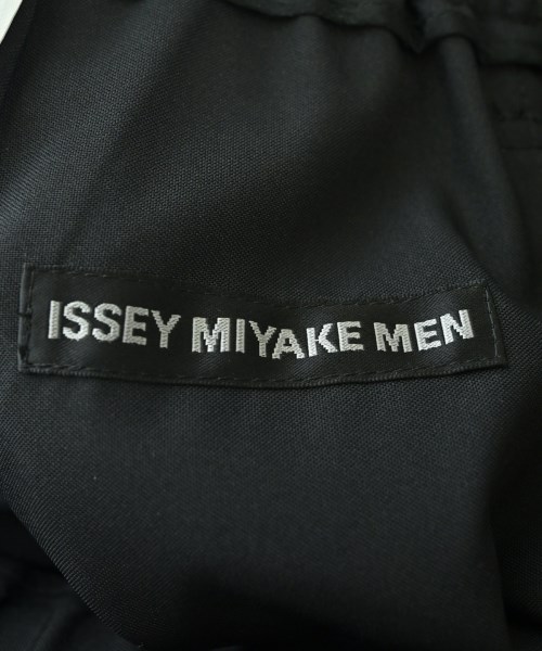 ISSEY MIYAKE MEN（イッセイ　ミヤケ　メン）その他 黒 サイズ:2(M位) メンズ/2200730969075