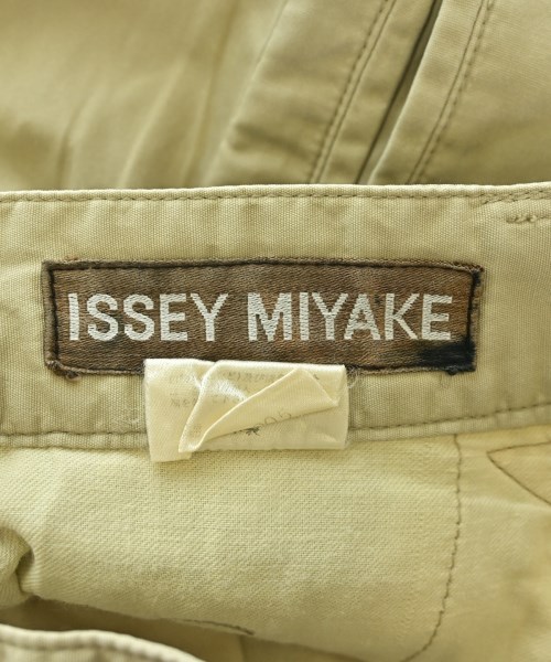 ISSEY MIYAKE MEN（イッセイ　ミヤケ　メン）その他 ベージュ サイズ:L メンズ/2200730969099