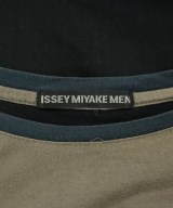 ISSEY MIYAKE MEN（イッセイ　ミヤケ　メン）Tシャツ・カットソー カーキ サイズ:5(XXL位) メンズ/2200730969198