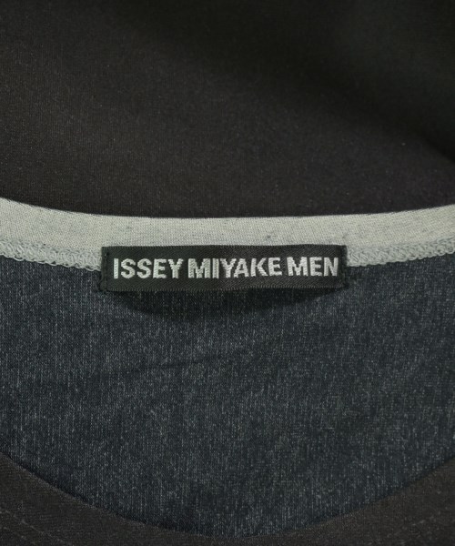 ISSEY MIYAKE MEN（イッセイ　ミヤケ　メン）Tシャツ・カットソー 黒 サイズ:F メンズ/2200730969204