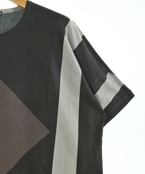 ISSEY MIYAKE MEN（イッセイ　ミヤケ　メン）Tシャツ・カットソー 黒 サイズ:F メンズ/2200730969204
