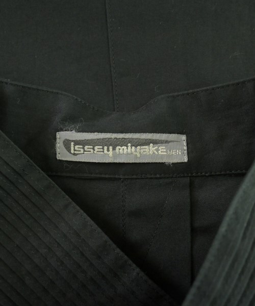 ISSEY MIYAKE MEN（イッセイ　ミヤケ　メン）カジュアルシャツ 黒 サイズ:M メンズ/2200732145101