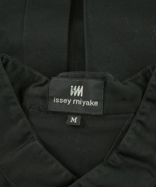 ISSEY MIYAKE（イッセイミヤケ）カジュアルシャツ 黒 サイズ:M メンズ/2200732145118