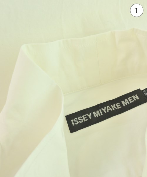 ISSEY MIYAKE MEN（イッセイ　ミヤケ　メン）カジュアルシャツ 白 サイズ:2(M位) メンズ/2200732145149