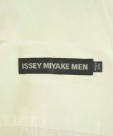 ISSEY MIYAKE MEN（イッセイ　ミヤケ　メン）カジュアルシャツ 白 サイズ:2(M位) メンズ/2200732145149
