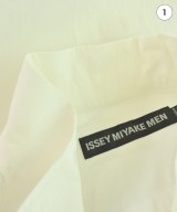 ISSEY MIYAKE MEN（イッセイ　ミヤケ　メン）カジュアルシャツ 白 サイズ:2(M位) メンズ/2200732145149