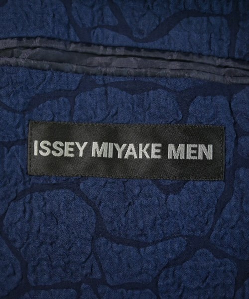 ISSEY MIYAKE MEN（イッセイ　ミヤケ　メン）カジュアルジャケット 青 サイズ:1(S位) メンズ/2200734635082