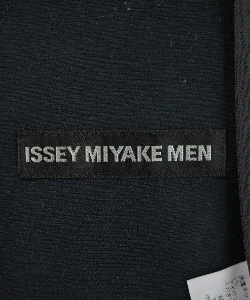 ISSEY MIYAKE MEN（イッセイ　ミヤケ　メン）その他 黒 サイズ:3(L位) メンズ/2200734720016