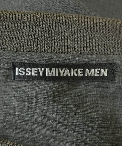 ISSEY MIYAKE MEN（イッセイ　ミヤケ　メン）カジュアルシャツ グレー サイズ:3(L位) メンズ/2200721712093
