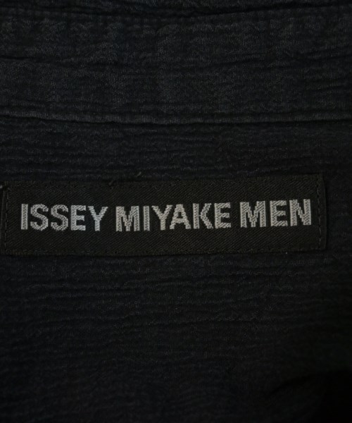 ISSEY MIYAKE MEN（イッセイ　ミヤケ　メン）カジュアルシャツ 黒 サイズ:2(M位) メンズ/2200720733051